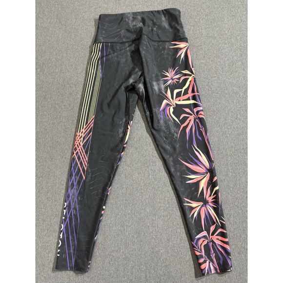 Onzie x Peloton | Women Origami Cropped High Waist Leaf Print Leggings | Medium - Picture 3 of 6